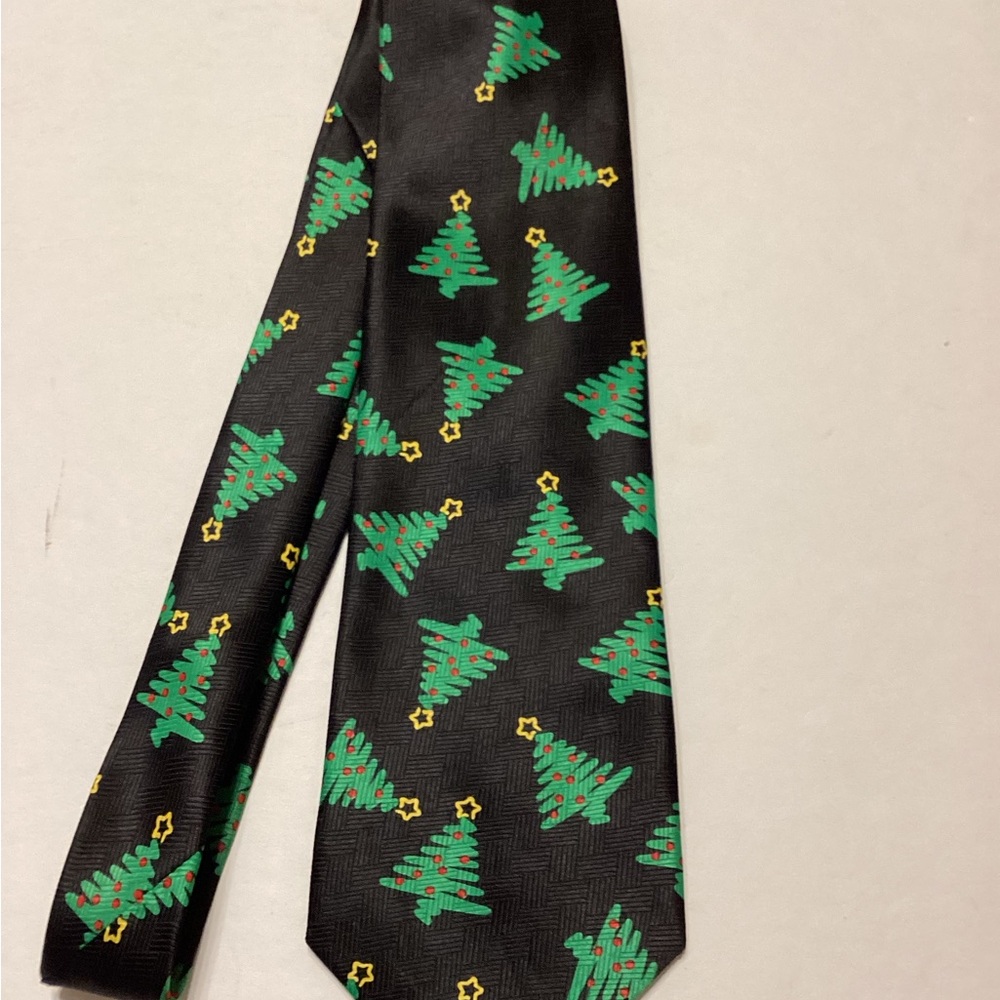 Festive Christmas Tree Black Tie